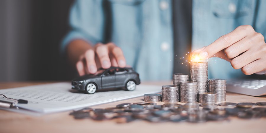 Imagen de Concept Of Saving Money For Automotive Investment ,lease Agreeme